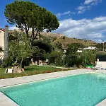فندق مبيت وإفطار Vida Locrese Con Piscina Salata 3*