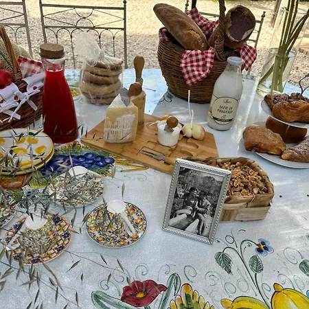 Vida Locrese Con Piscina Salata Bed and breakfast