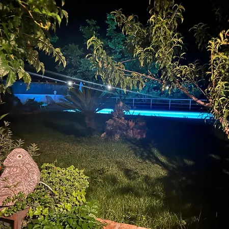 Vida Locrese Con Piscina Salata Bed and breakfast 3*