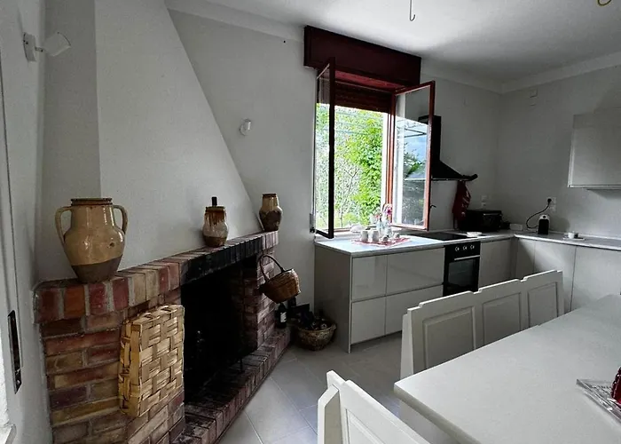 Vida Locrese Con Piscina Salata 住宿加早餐酒店 杰拉切