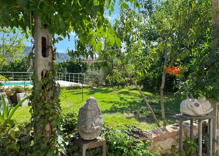 Vida Locrese Con Piscina Salata 3* 杰拉切