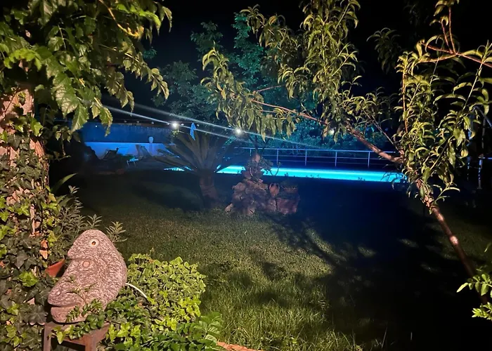 Vida Locrese Con Piscina Salata 住宿加早餐酒店 3*