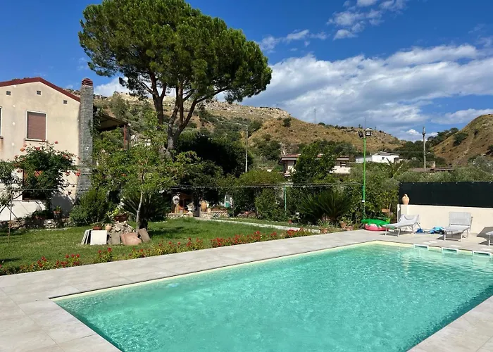 住宿加早餐酒店 Vida Locrese Con Piscina Salata 3*